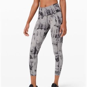 Lululemon fast and free leggings size 2 so nice and great for training